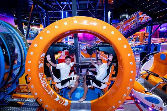 Big Air Spinning Coaster amusement ride — photo 5 by XL Amusement Ride factory