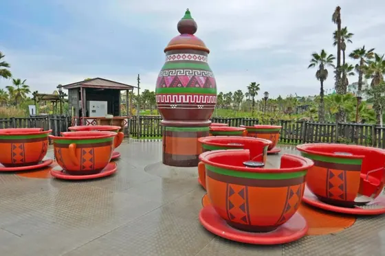Dancing Cups amusement ride — photo 6 by XL Amusement Ride factory