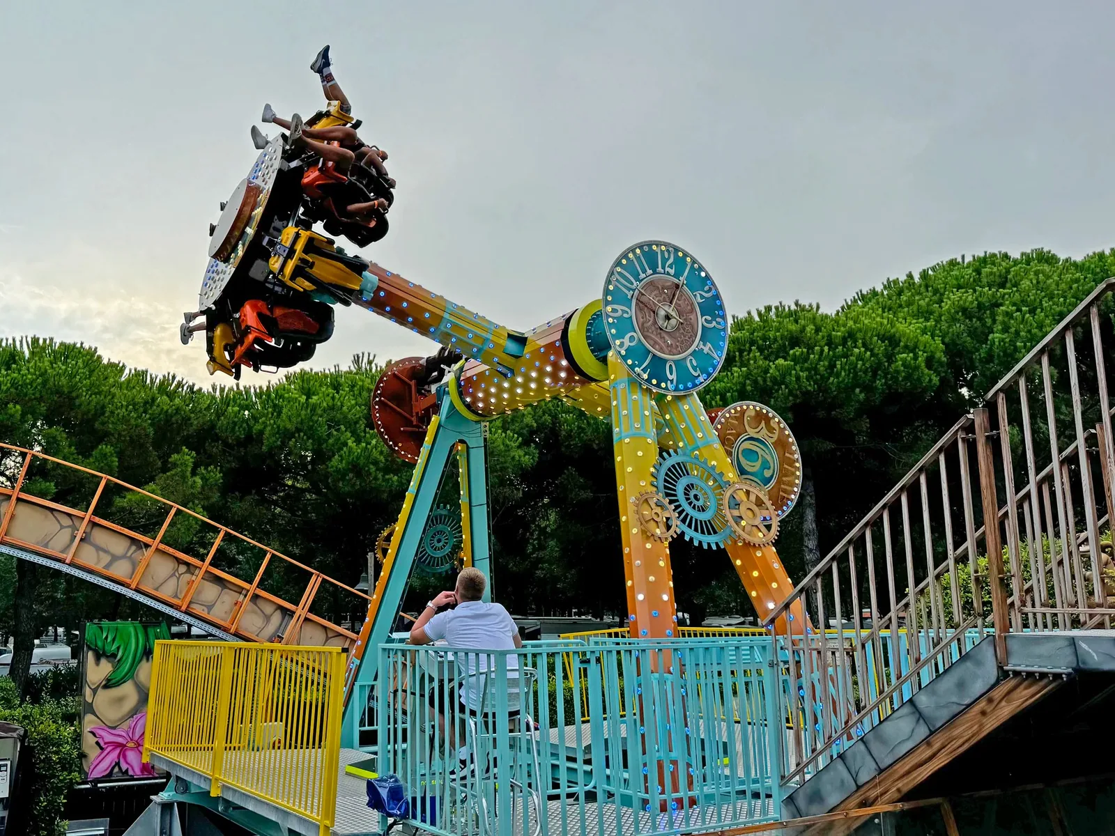 MINIDANCEPARTY8-360° — Spinning Rides ride for sale from XL Rides amusement ride manufacturer, China
