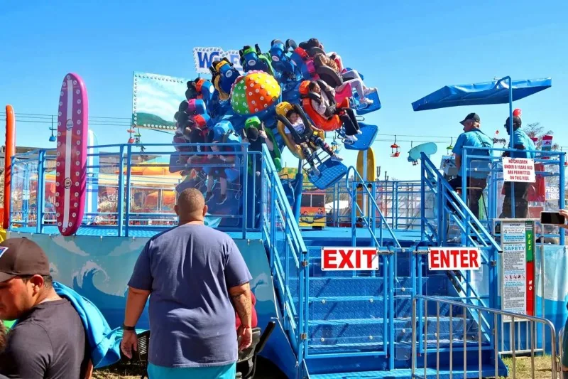 REVERSE TIME 12 — Spinning Rides ride for sale from XL Rides amusement ride manufacturer, China