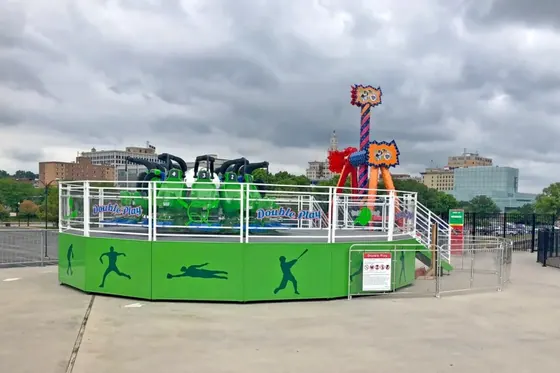 Reverse Time 12 amusement ride — photo 6 by XL Amusement Ride factory