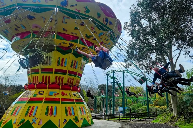 Flying Chair 2 — Swing & Flying Chair Rides ride for sale from XL Amusement Ride amusement ride manufacturer, China