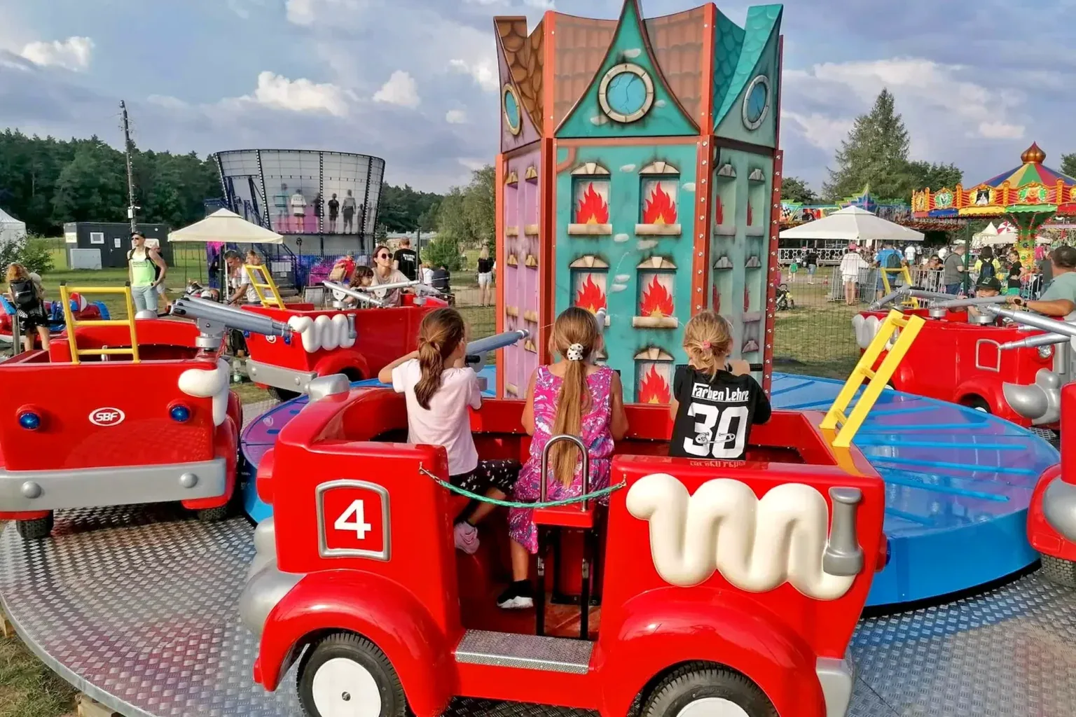 WATER ACTION — Water Rides ride for sale from XL Rides amusement ride manufacturer, China